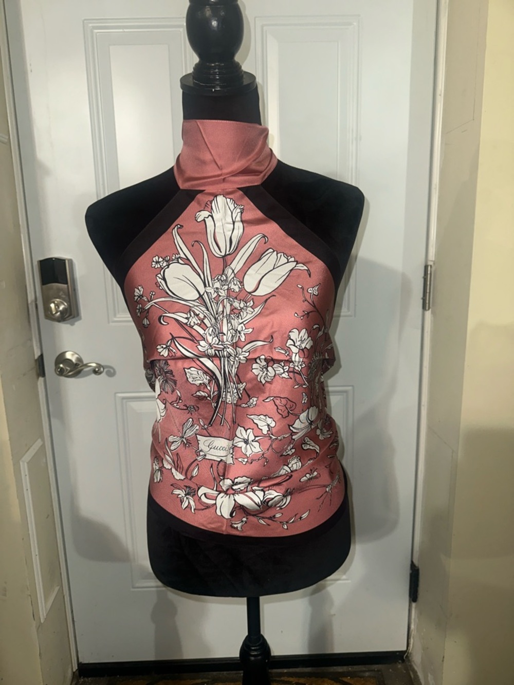 GUCCI Silk Scarf Style Rose Pink Floral Halter